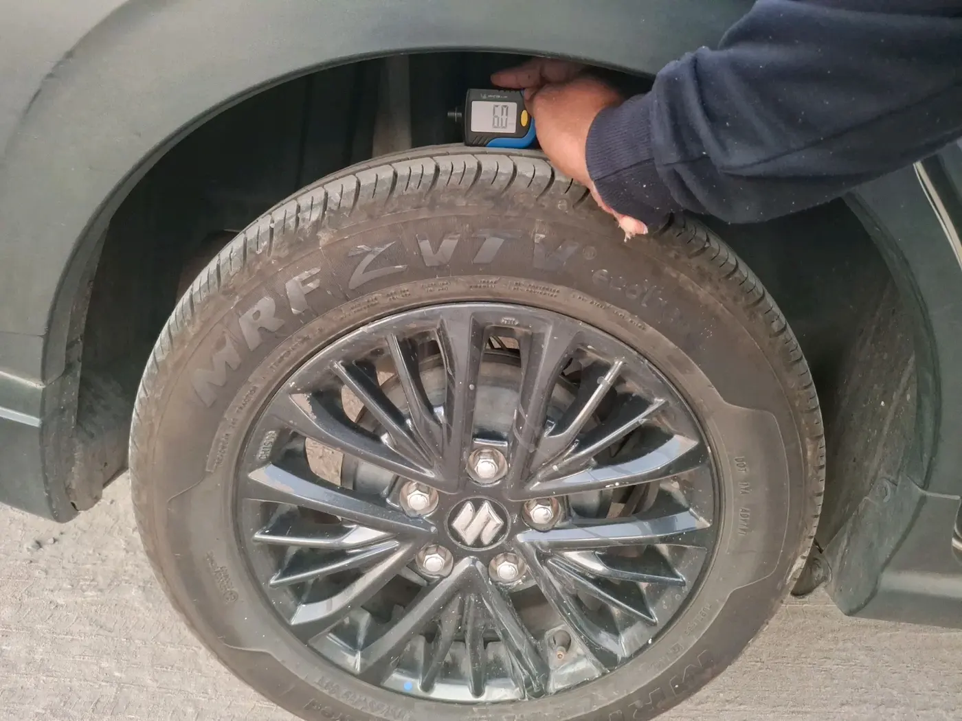 2020 Maruti XL6 ZETA AT, Petrol, Automatic, 65,205 km, tyre