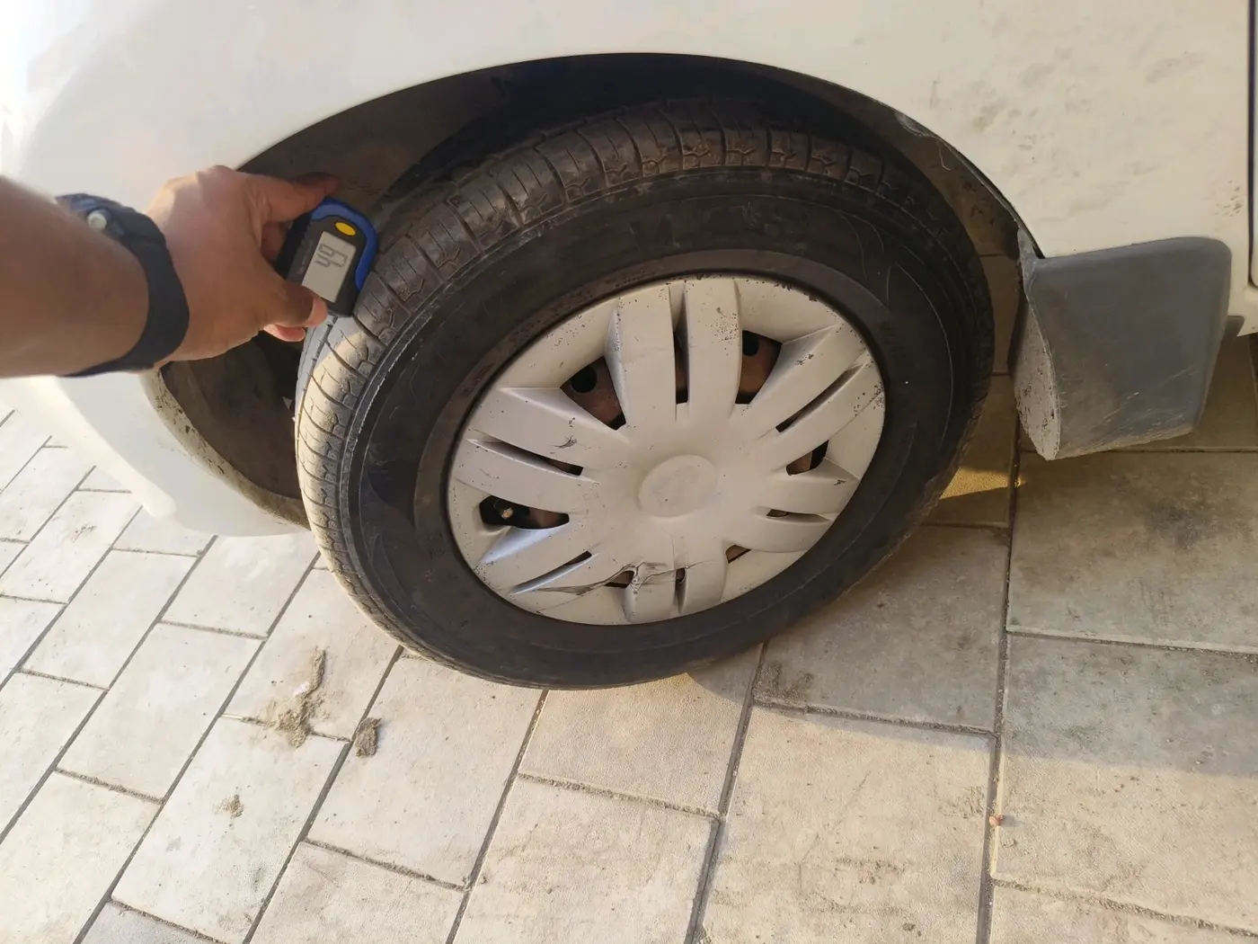 2019 Maruti Alto 800 LXI, Petrol, Manual, 48,512 km, tyre