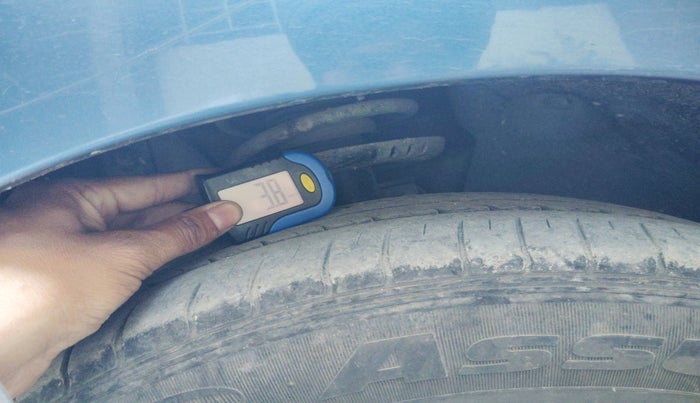 2016 Volkswagen Ameo HIGHLINE1.2L, Petrol, Manual, 73,898 km, tyre