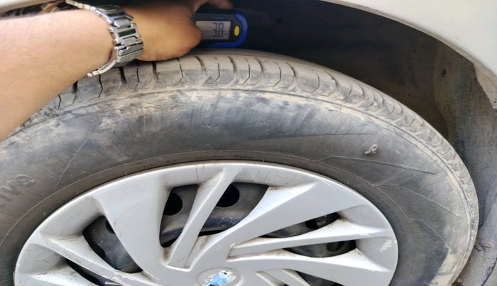 2017 Maruti Ertiga VXI CNG, CNG, Manual, 1,31,917 km, tyre