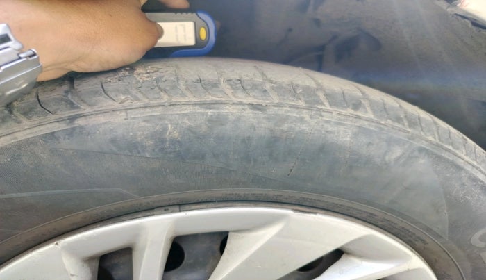 2017 Maruti Ertiga VXI CNG, CNG, Manual, 1,31,917 km, tyre