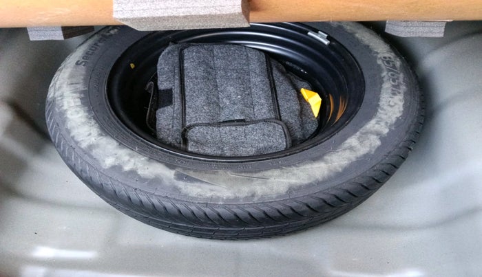 2023 Hyundai Verna SX 1.5 l MPI, Petrol, Manual, 15,192 km, tyre