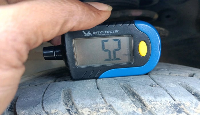 2016 Hyundai Grand i10 SPORTZ 1.2 KAPPA VTVT, Petrol, Manual, 69,833 km, tyre