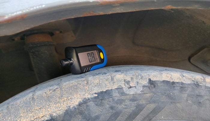 2015 Chevrolet Sail UVA 1.3 LS, Diesel, Manual, 1,84,394 km, tyre