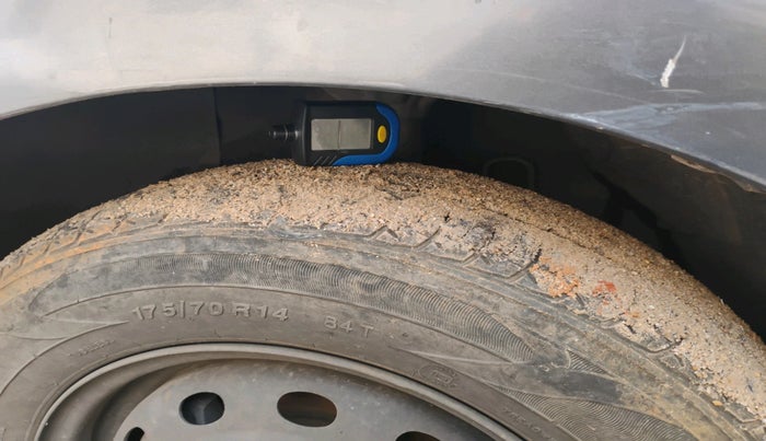 2010 Tata Indica Vista TERRA TDI, Diesel, Manual, 1,39,234 km, tyre