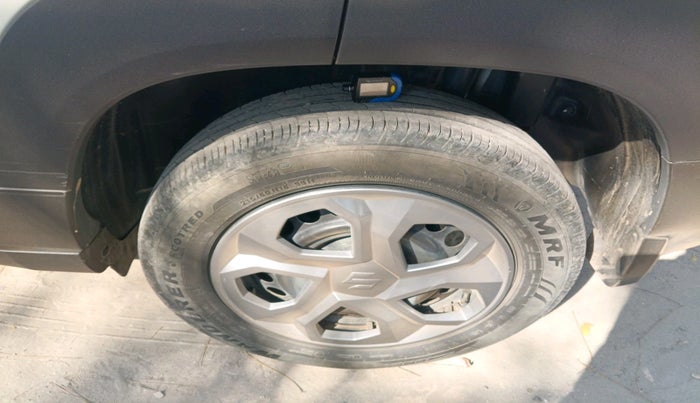 2024 Maruti BREZZA VXI S-CNG, CNG, Manual, 21,951 km, tyre