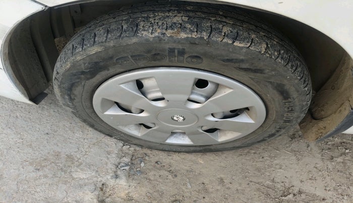 2016 Maruti Wagon R 1.0 LXI CNG, CNG, Manual, 1,51,852 km, tyre