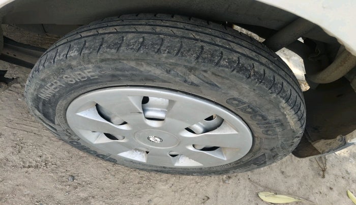 2016 Maruti Wagon R 1.0 LXI CNG, CNG, Manual, 1,51,852 km, tyre