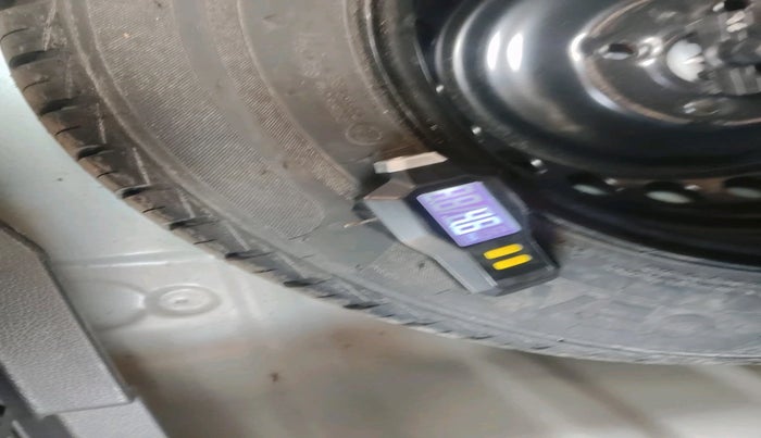 2024 Hyundai GRAND I10 NIOS SPORTZ AMT 1.2 KAPPA VTVT, Petrol, Automatic, 7,877 km, tyre