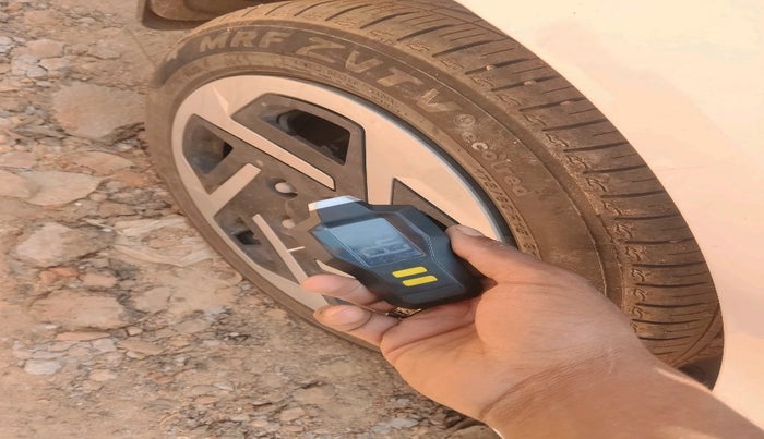 2024 Hyundai GRAND I10 NIOS SPORTZ AMT 1.2 KAPPA VTVT, Petrol, Automatic, 7,877 km, tyre