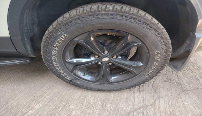 2019 Tata Harrier XZ 2.0L, Diesel, Manual, 1,51,175 km, tyre