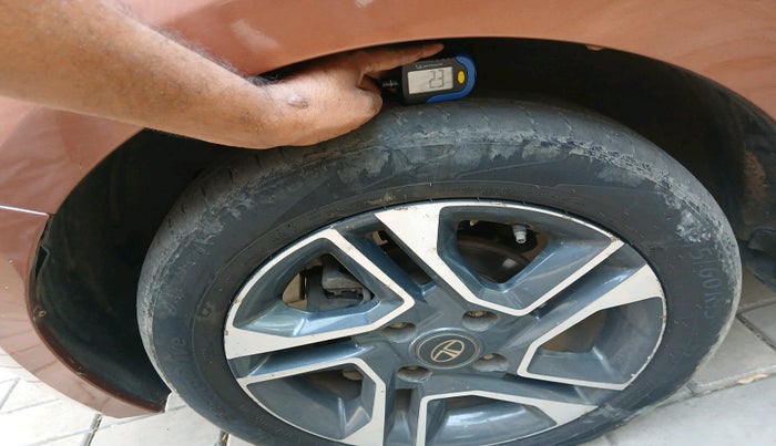 2018 Tata TIGOR XZA PETROL, Petrol, Automatic, 54,311 km, tyre