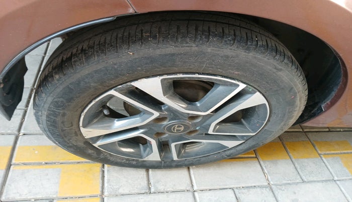 2018 Tata TIGOR XZA PETROL, Petrol, Automatic, 54,311 km, tyre