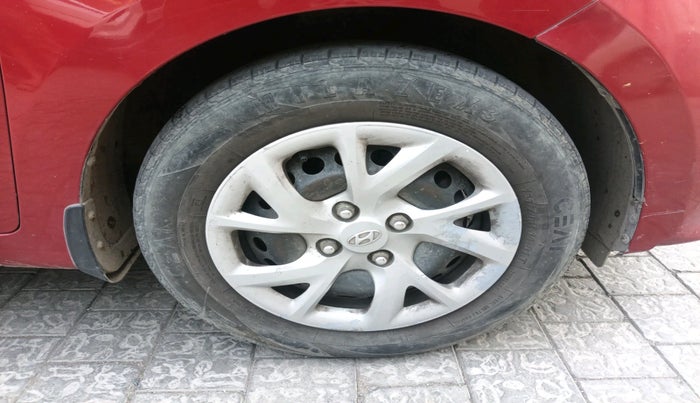 2018 Hyundai Grand i10 MAGNA 1.2 KAPPA VTVT, Petrol, Manual, 1,06,061 km, tyre