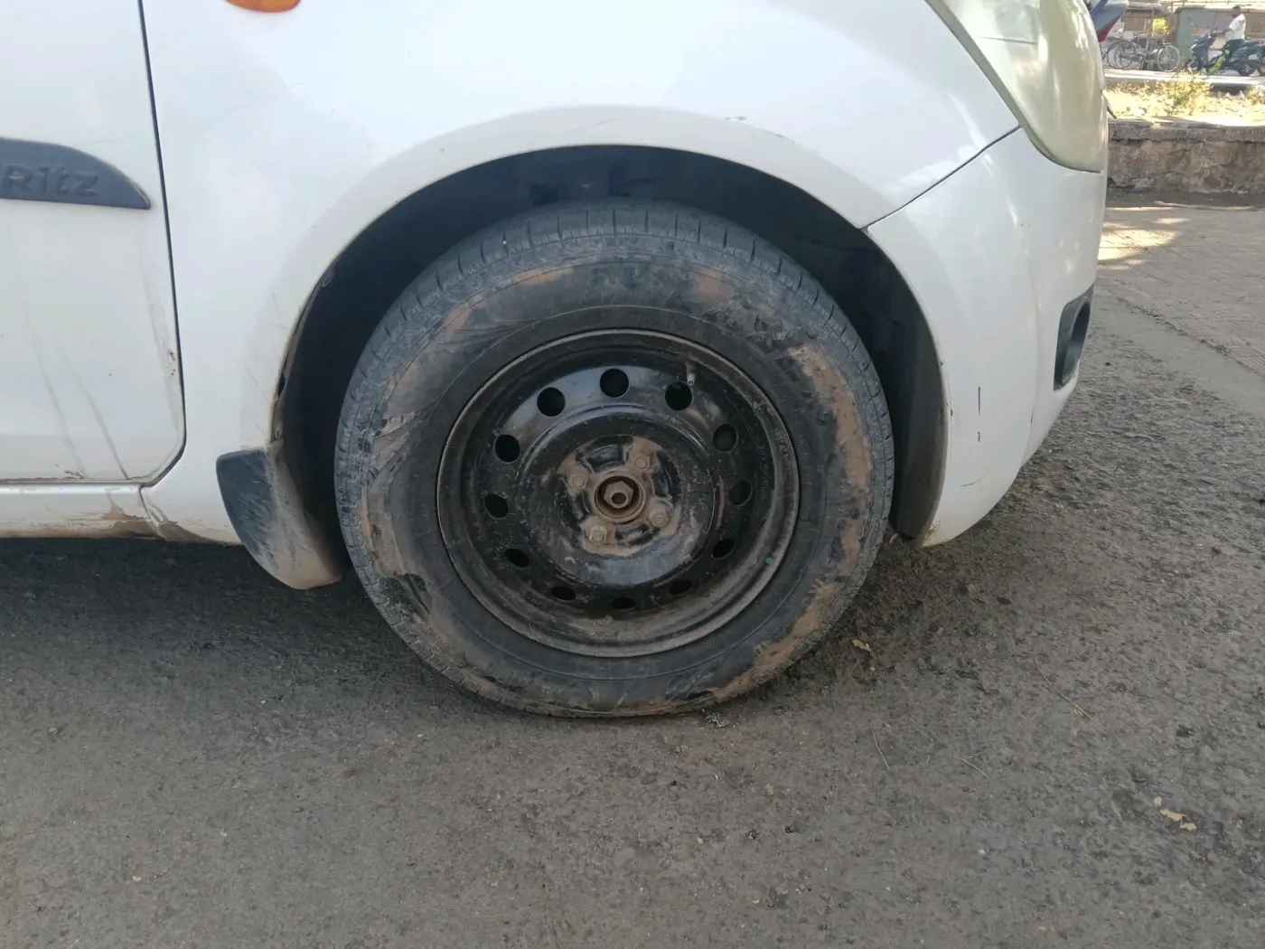 2010 Maruti Ritz VDI, Diesel, Manual, 1,22,827 km, tyre