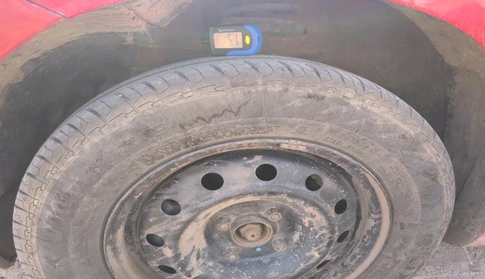 2013 Maruti Swift Dzire VDI, Diesel, Manual, 1,22,629 km, tyre