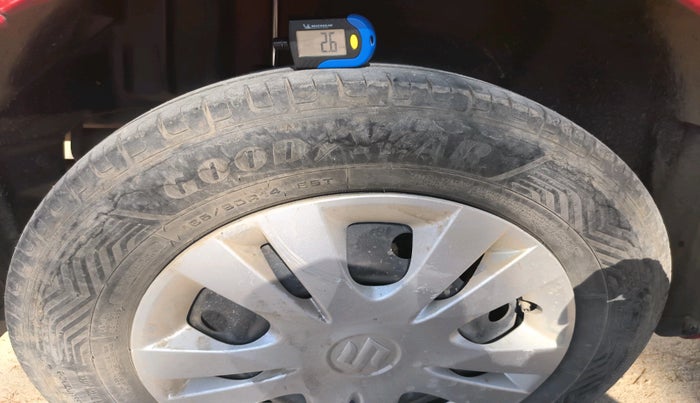 2013 Maruti Swift Dzire VDI, Diesel, Manual, 1,22,629 km, tyre