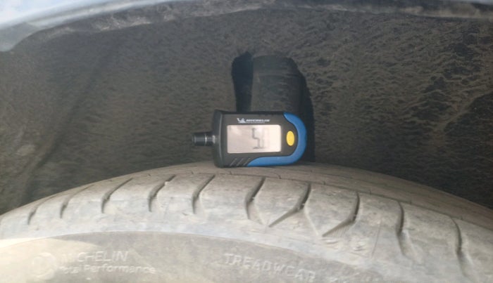 2017 Maruti Baleno ALPHA PETROL 1.2, Petrol, Manual, 45,529 km, tyre