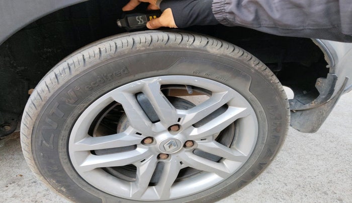 2020 Renault TRIBER RXZ AMT, Petrol, Automatic, 97,409 km, tyre