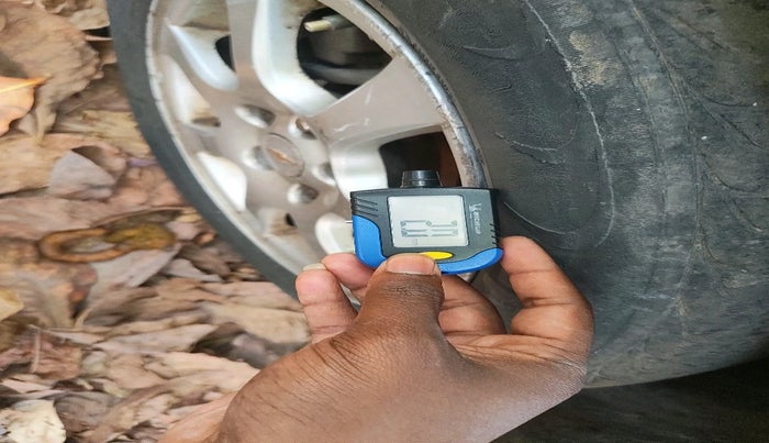 2011 Chevrolet Cruze LTZ, Diesel, Manual, 76,817 km, tyre