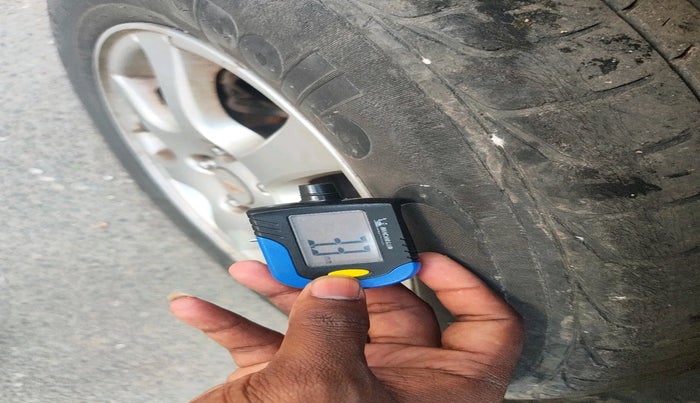 2011 Chevrolet Cruze LTZ, Diesel, Manual, 76,817 km, tyre