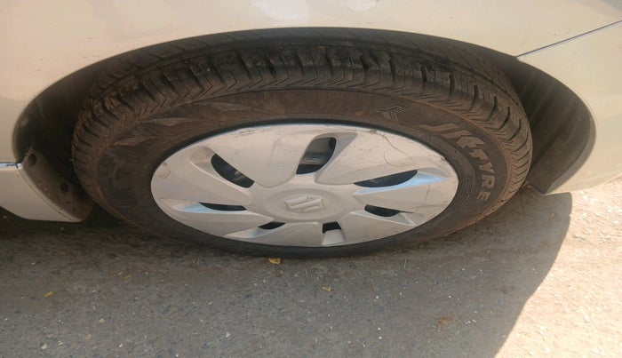 2015 Maruti Celerio VXI CNG, CNG, Manual, 1,04,298 km, tyre