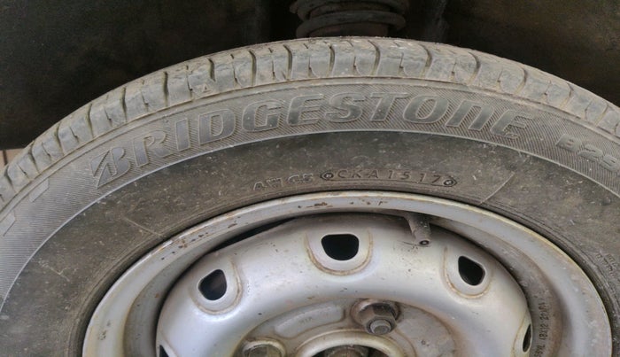 2013 Maruti OMNI E 8 STR, Petrol, Manual, 53,563 km, tyre