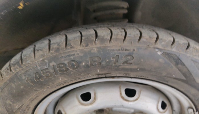 2013 Maruti OMNI E 8 STR, Petrol, Manual, 53,563 km, tyre