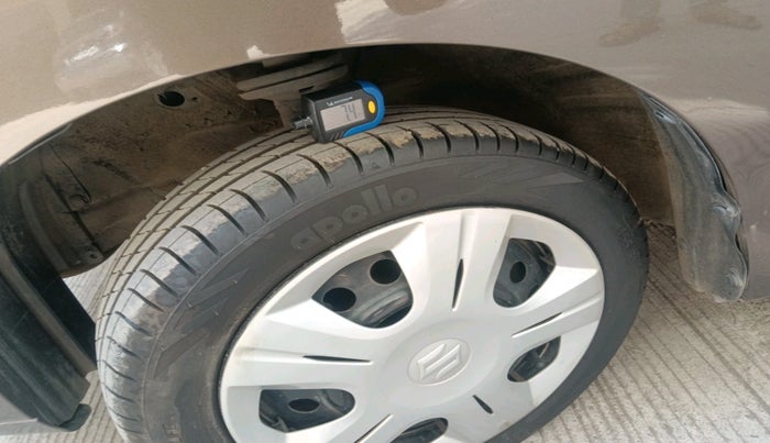 2011 Maruti Wagon R 1.0 VXI, Petrol, Manual, 69,002 km, tyre