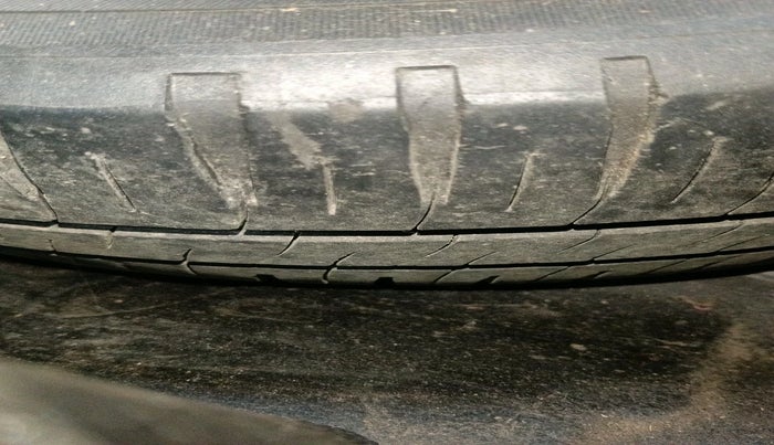 2011 Maruti Wagon R 1.0 VXI, Petrol, Manual, 69,002 km, tyre