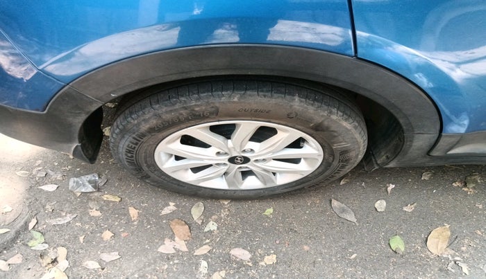 2018 Hyundai Creta SX 1.6 DIESEL, Diesel, Manual, 1,79,136 km, tyre