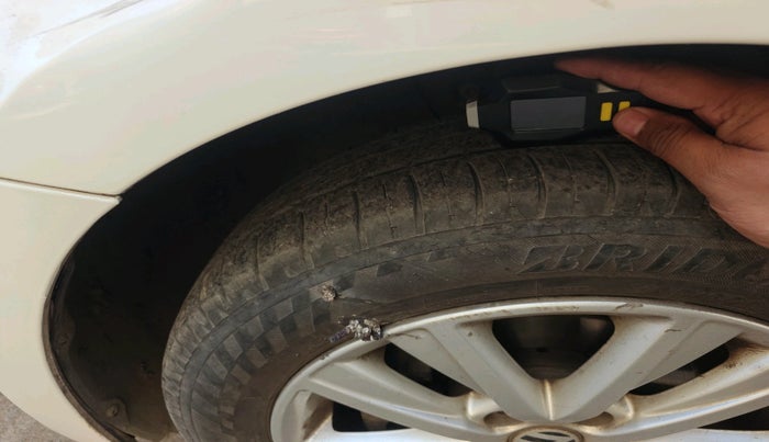 2013 Volkswagen Polo HIGHLINE1.2L, Petrol, Manual, 68,278 km, tyre