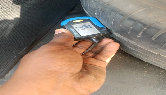 2024 Tata Harrier PURE, Diesel, Manual, 50,310 km, tyre