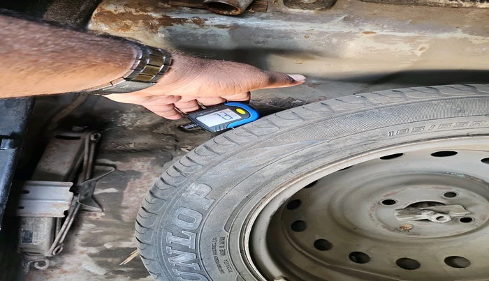 2013 Hyundai Verna FLUIDIC 1.4 CRDI EX, Diesel, Manual, 1,52,526 km, tyre