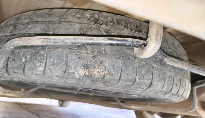 2021 Maruti Ertiga ZXI+ SHVS, Petrol, Manual, 1,18,831 km, tyre