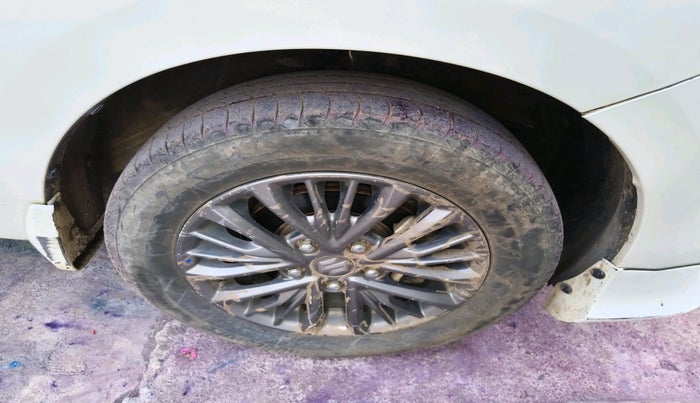 2021 Maruti Ertiga ZXI+ SHVS, Petrol, Manual, 1,18,831 km, tyre