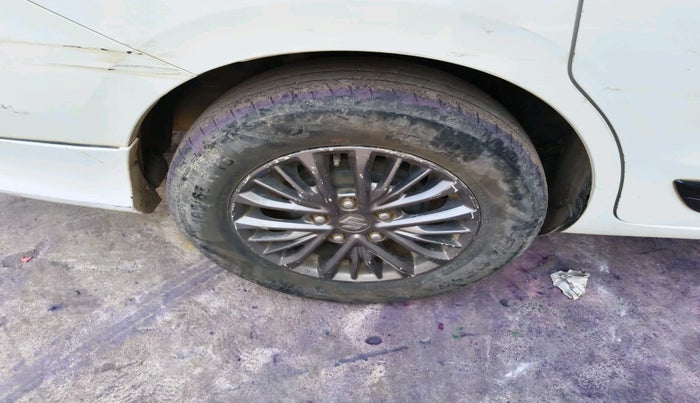 2021 Maruti Ertiga ZXI+ SHVS, Petrol, Manual, 1,18,831 km, tyre