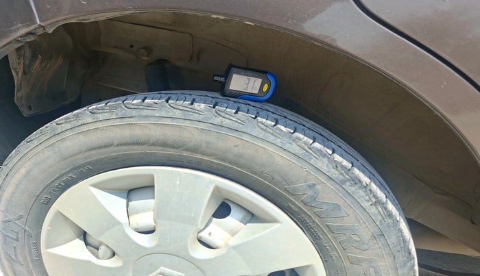 2012 Maruti Wagon R 1.0 LXI LPG, Petrol, Manual, 75,652 km, tyre