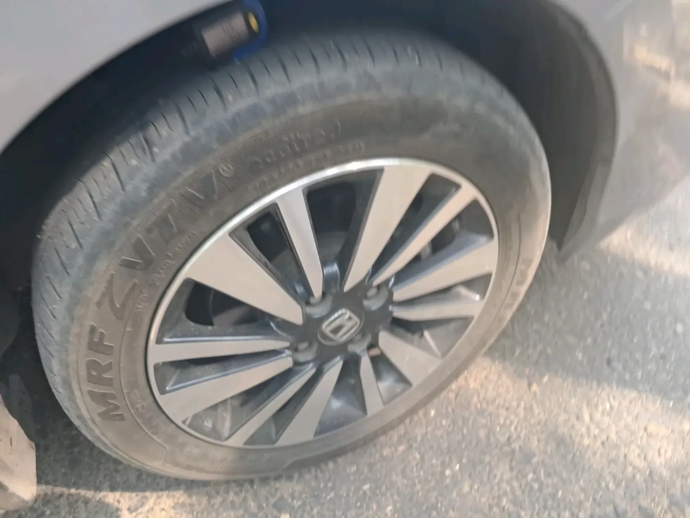 2023 Honda City 1.5L I-VTE V CVT, Petrol, Automatic, 30,351 km, tyre