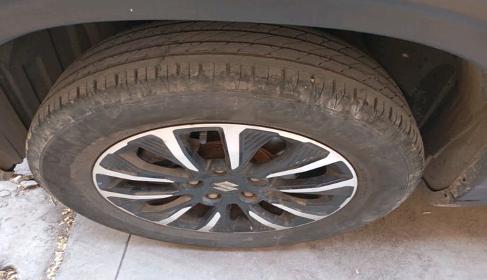 2020 Maruti Vitara Brezza ZXI AT SHVS, Petrol, Automatic, 21,757 km, tyre