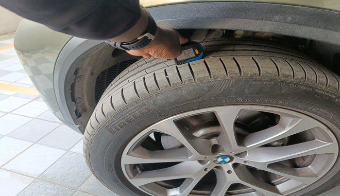 2019 BMW X5 XDRIVE 30D XLINE, Diesel, Automatic, 1,00,445 km, tyre