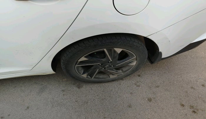 2021 Hyundai Verna SX (O)1.5 VTVT, Petrol, Manual, 39,407 km, tyre