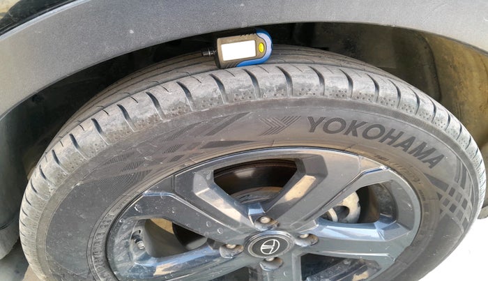 2021 Tata NEXON XZA PLUS (O) PETROL, Petrol, Automatic, 49,682 km, tyre