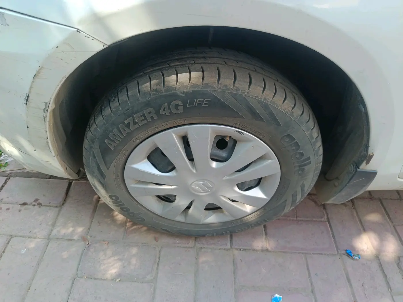 2013 Maruti Swift Dzire VXI, Petrol, Manual, 1,40,042 km, tyre