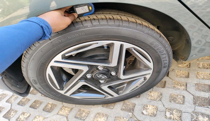 2025 Hyundai GRAND I10 NIOS ASTA AMT 1.2 KAPPA VTVT, Petrol, Automatic, 2,196 km, tyre