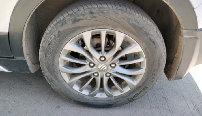 2016 Maruti S Cross ZETA 1.3, Diesel, Manual, 1,08,000 km, tyre