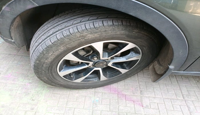 2020 Tata NEXON XZ PLUS PETROL, Petrol, Manual, 40,833 km, tyre