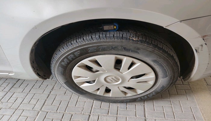 2014 Maruti Swift VXI, Petrol, Manual, 55,840 km, tyre