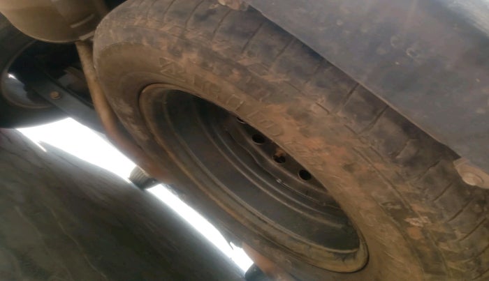 2016 Mahindra XUV500 W10 AT, Diesel, Automatic, 1,67,996 km, tyre