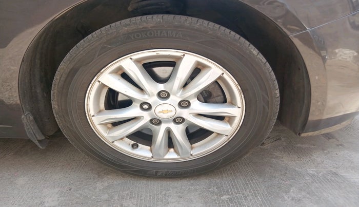 2017 Chevrolet Cruze LTZ AT, Diesel, Automatic, 90,728 km, tyre